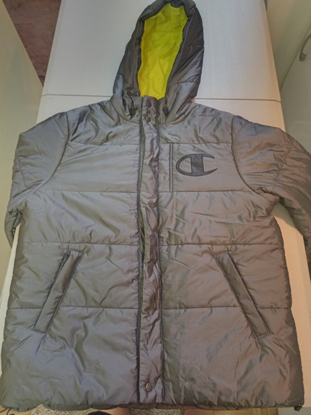 Champion Iridescent Gray Puffer Jacket Coat Parka Adult Medium NWT